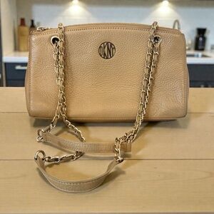 DKNY  Chain Strap Bag